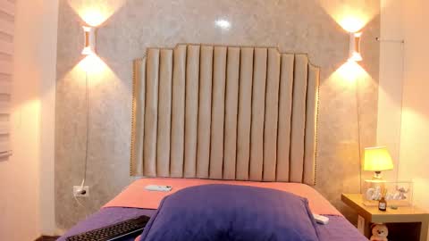 Snapshot of naisharousell chatting on 10/11/25, 09:02 Naisha Rousell online show from 10/11/25, 09:02