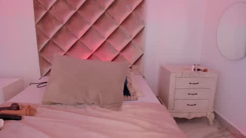 Snapshot of nakamura_san chatting on 01/14/25, 02:43 INSTAGRAM m2221 online show from 01/14/25, 02:43