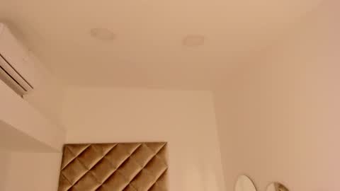 Snapshot of nakamura_san chatting on 01/15/25, 11:21 INSTAGRAM m2221 online show from 01/15/25, 11:21