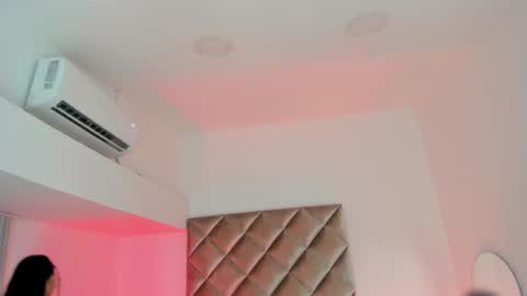 Snapshot of nakamura_san chatting on 02/03/25, 10:03 INSTAGRAM m2221 online show from 02/03/25, 10:03