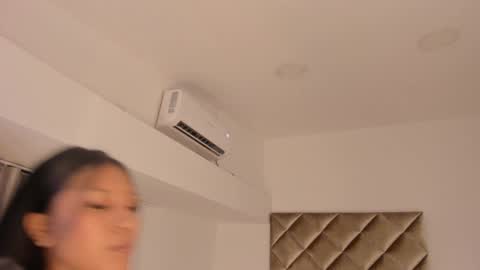 Snapshot of nakamura_san chatting on 02/05/25, 10:30 INSTAGRAM m2221 online show from 02/05/25, 10:30