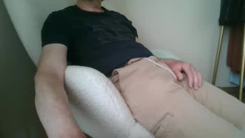 Snapshot of nakedcock5518782 chatting on 04/28/26, 03:39 nakedcock5518782 online show from 04/28/26, 03:39