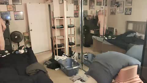 nakedmonkey online show from 04/19/26, 02:38