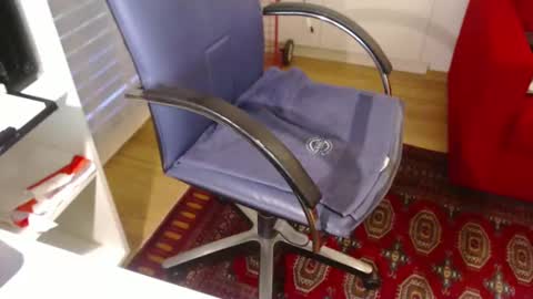 Snapshot of nakedwanker10 chatting on 02/05/25, 06:56 Nakedwanker10 online show from 02/05/25, 06:56