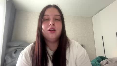 Snapshot of nakiaferandez chatting on 08/04/26, 08:50 Emma online show from 08/04/26, 08:50