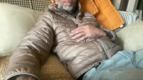 Snapshot of naklitt chatting on 04/05/26, 10:01 naklitt online show from 04/05/26, 10:01