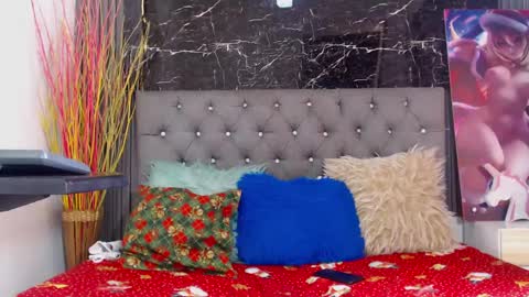 NALAROY online show from 12/24/24, 05:23