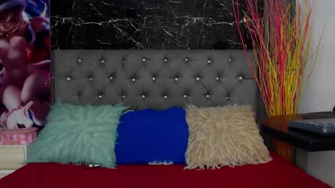 NALAROY online show from 01/08/25, 04:23