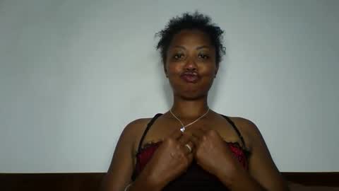nalinah86 online show from 02/21/26, 07:04