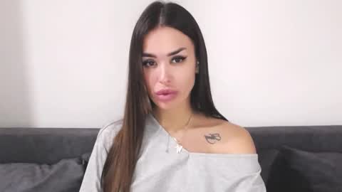 Snapshot of name666999 chatting on 12/18/25, 05:08 Lady online show from 12/18/25, 05:08