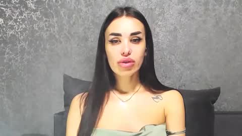 Lady online show from 04/11/26, 02:21