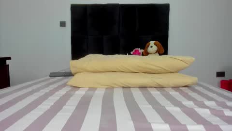 Snapshot of namelesss_xxx chatting on 11/29/25, 11:24 pervert online show from 11/29/25, 11:24