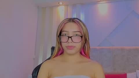 Snapshot of nami_sweet_ chatting on 09/25/25, 03:21 nami_sweet_ online show from 09/25/25, 03:21