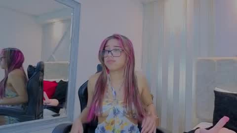 Snapshot of nami_sweet_ chatting on 10/10/25, 10:47 nami_sweet_ online show from 10/10/25, 10:47