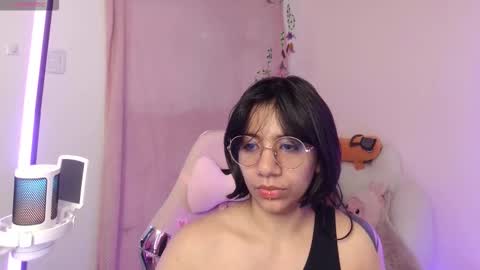 Snapshot of nami_usagi chatting on 10/21/25, 12:28 nami_usagi online show from 10/21/25, 12:28