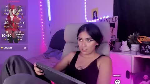 Snapshot of nami_white chatting on 10/22/25, 05:52 nami_white online show from 10/22/25, 05:52