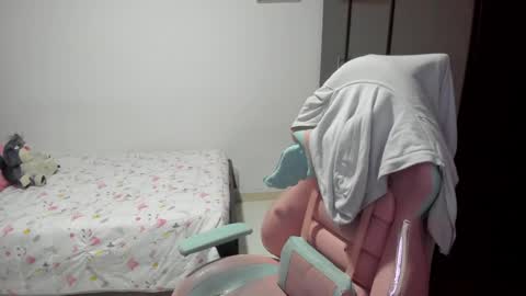 Nami online show from 02/17/25, 01:04