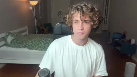 Georges online show from 02/14/25, 03:15