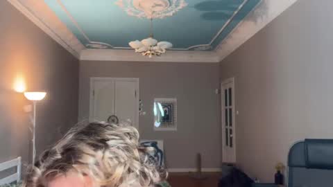 Georges online show from 02/22/25, 10:42