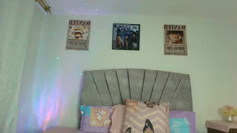 NamiThompson online show from 11/30/25, 09:52