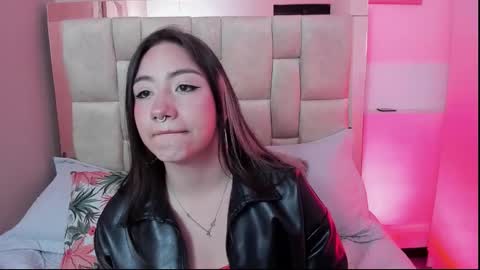 Nana online show from 12/21/25, 03:35