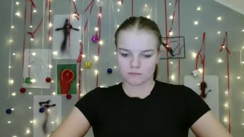 Nana online show from 11/06/25, 08:15