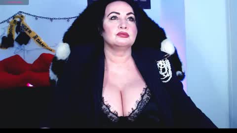 NanaLaGloss online show from 01/14/25, 12:14