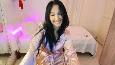 Snapshot of nanami_20 chatting on 12/14/25, 08:35 samantha online show from 12/14/25, 08:35