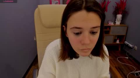 nanami_hot_ online show from 11/21/25, 10:36