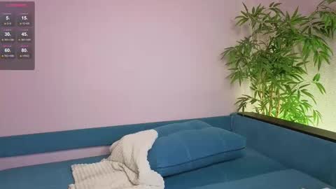 Maeve online show from 10/28/25, 02:04