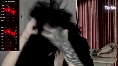 Nana online show from 01/03/25, 12:19