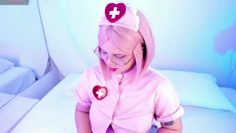 NanaOsaky online show from 10/09/25, 11:52