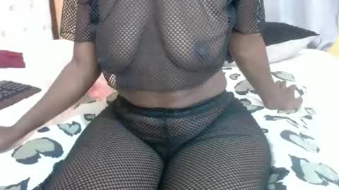 nancy253 online show from 12/15/25, 05:01