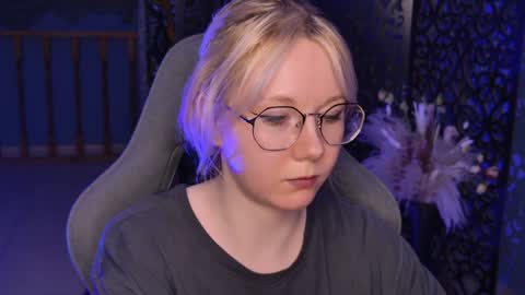 nancymartinez online show from 01/11/25, 08:11