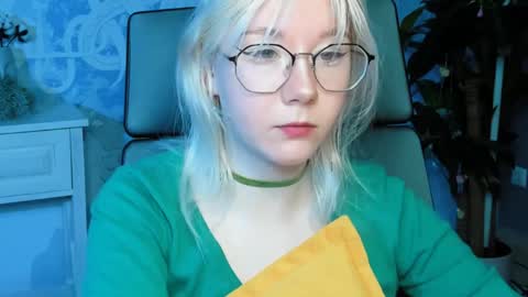 nancymartinez online show from 01/17/25, 05:21