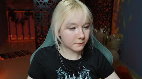 nancymartinez online show from 01/22/25, 02:35