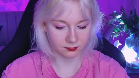 nancymartinez online show from 02/04/25, 08:13