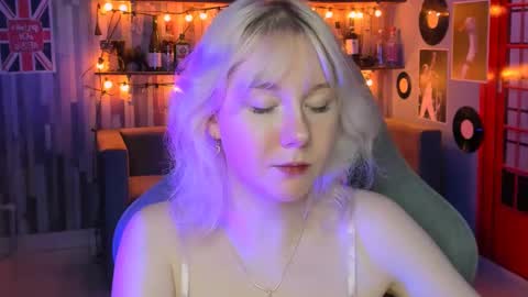 nancymartinez online show from 03/11/25, 04:07