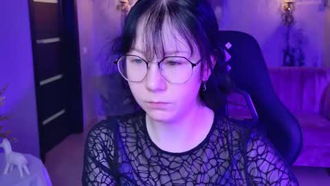 nancymartinez online show from 09/30/25, 09:14