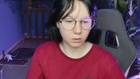 nancymartinez online show from 11/20/25, 05:07