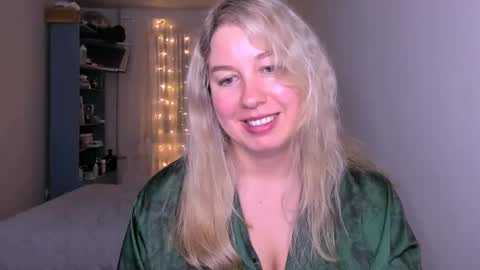 Snapshot of nancysanders chatting on 05/16/26, 08:07 Nancy online show from 05/16/26, 08:07