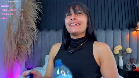 Snapshot of nanda_vixen_ chatting on 02/28/26, 07:26 Nanda online show from 02/28/26, 07:26