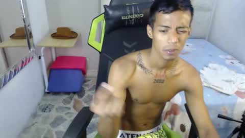 nando_col online show from 10/01/25, 03:07