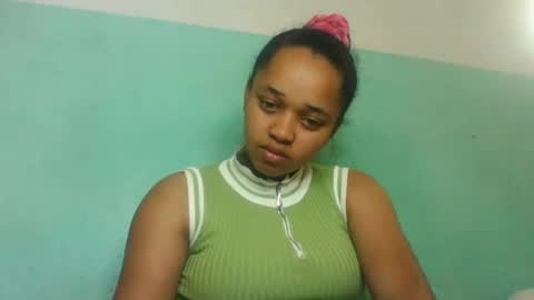 Snapshot of nandrianina416143 chatting on 07/16/26, 05:02 nandrianina416143 online show from 07/16/26, 05:02