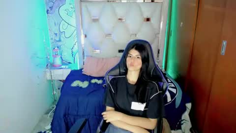 Snapshot of nani_155_ chatting on 06/17/26, 04:48 NANI online show from 06/17/26, 04:48