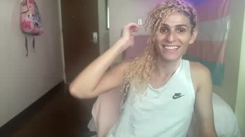 Snapshot of nanikitty69 chatting on 12/03/24, 02:25 Nanki Teresa online show from 12/03/24, 02:25