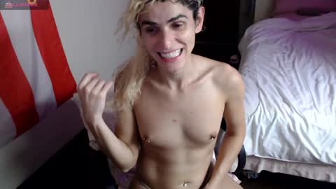 Snapshot of nanikitty69 chatting on 01/16/25, 12:53 Nanki Teresa online show from 01/16/25, 12:53