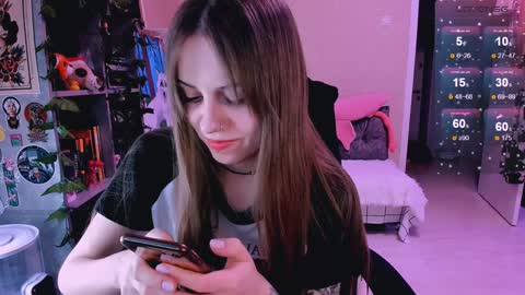 Monday-Friday 12-4 AM and 6-9 AM New York time online show from 01/25/25, 08:10