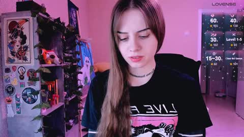 Monday-Friday 12-4 AM and 6-9 AM New York time online show from 01/26/25, 08:23