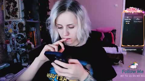 Monday-Friday 12-4 AM and 6-9 AM New York time online show from 01/18/26, 08:12